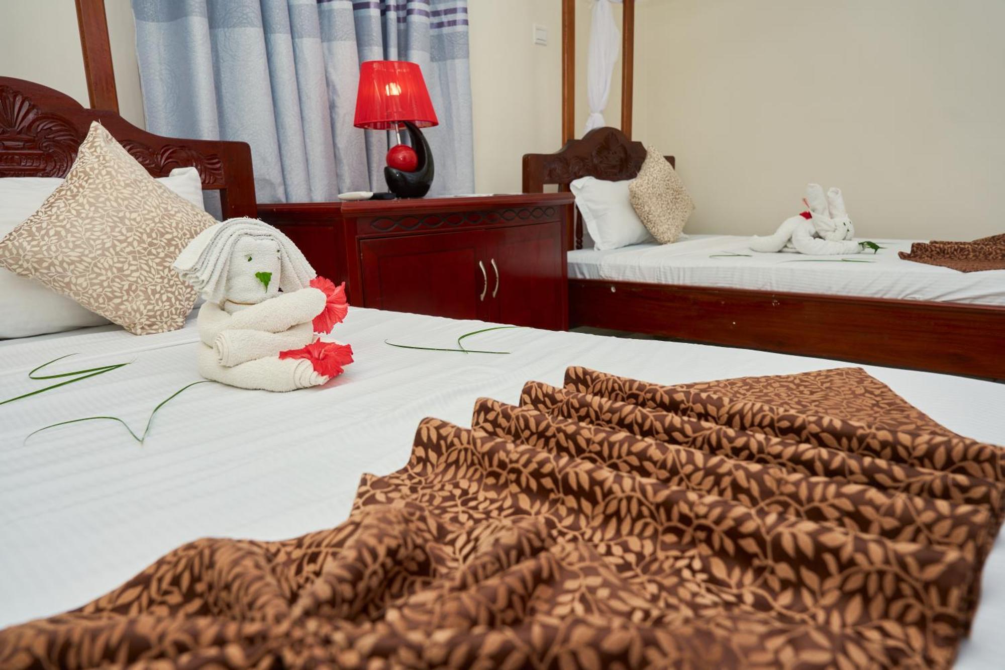Safari Lodge ザンジバルシティ エクステリア 写真
